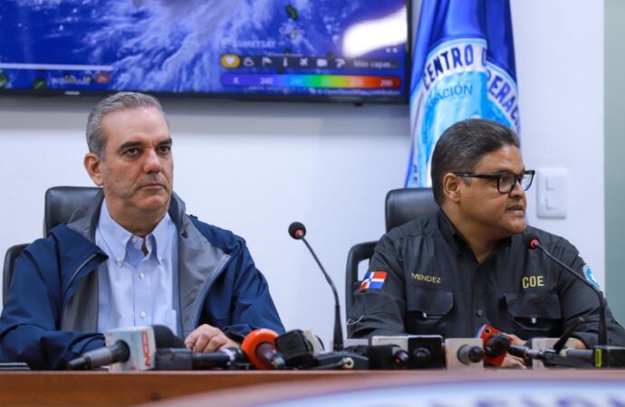 ¡Atentos! Abinader encabeza encuentro con el COE este lunes por impacto de vaguada