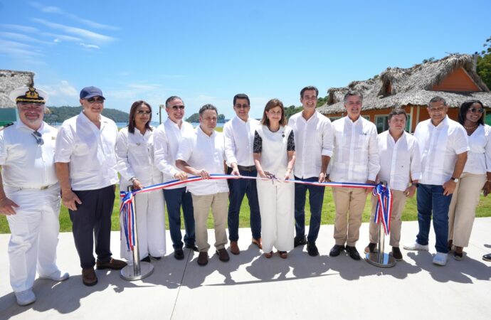 Vicepresidenta Raquel Peña inaugura primera etapa del puerto Samaná Bayport