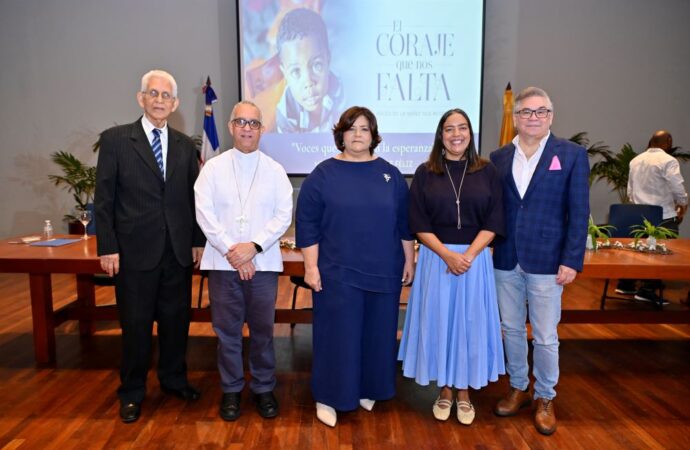 Milagros de Féliz presenta obra editorial “El coraje que nos falta”